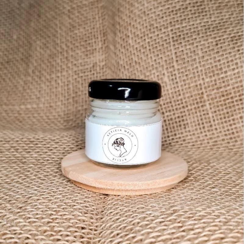 Velas Aromáticas Artesanais de Coco - 30 gramas